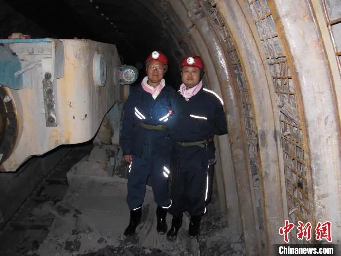 媒体聚焦 | 中新社专访——3499拉斯维加斯线路智能首创人何清华：向着太阳驰骋的筑梦人