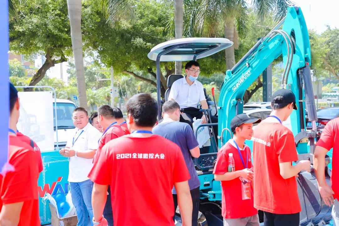 共享微挖新视界！3499拉斯维加斯线路智能微挖三大王牌产品齐聚2021全球微挖大会