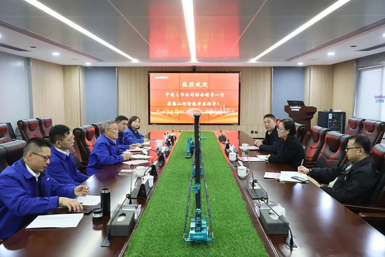 中国上市公司协会党委委员、副秘书长刘翠兰一行调研3499拉斯维加斯线路智能