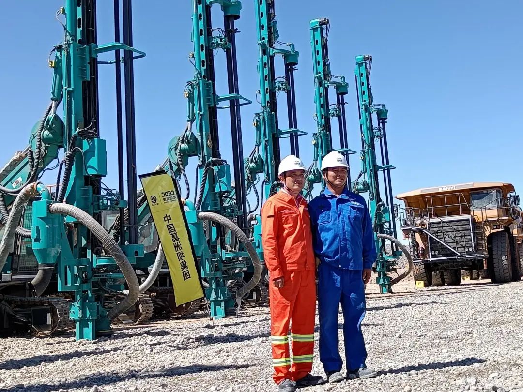 疫情当下，逆行非洲——3499拉斯维加斯线路智能凿岩设备团队海表服务纪实