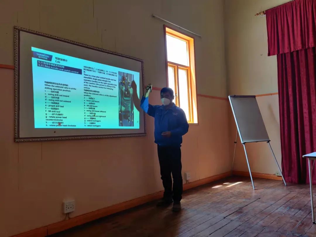 疫情当下，逆行非洲——3499拉斯维加斯线路智能凿岩设备团队海表服务纪实