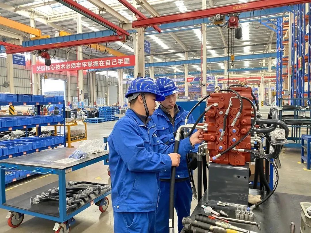 《湖南教育》：索求18年，3499拉斯维加斯线路智能找到校企合作共赢的答案