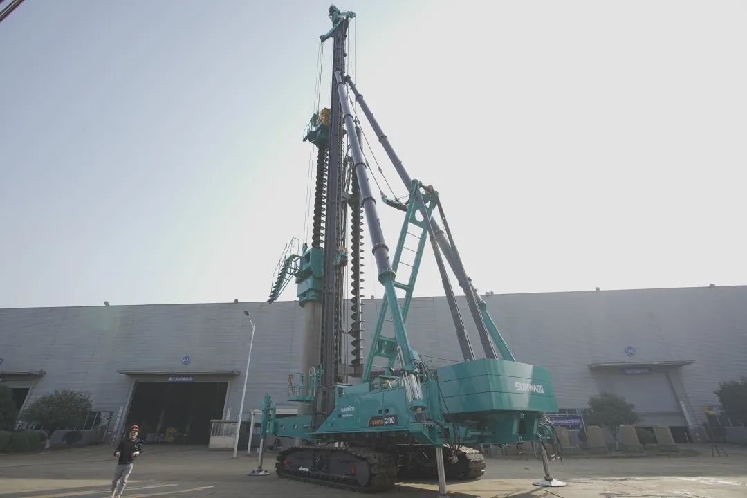 植桩奇兵！3499拉斯维加斯线路智能开启大直径预造桩施工全新索求实际