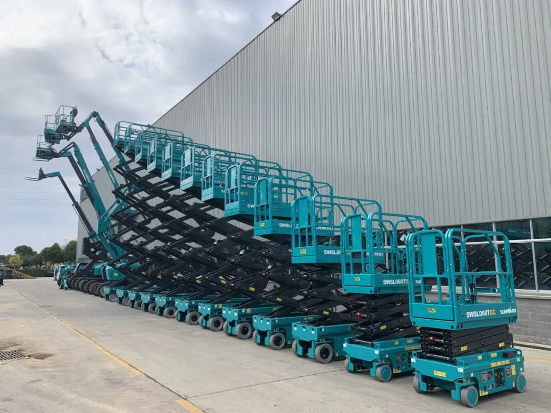 创下单日最高发货量纪录！3499拉斯维加斯线路高机设备集中发货