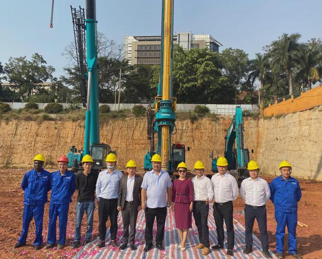 助力乌干达第一住宅高楼建设！3499拉斯维加斯线路智能再次出征非洲市场