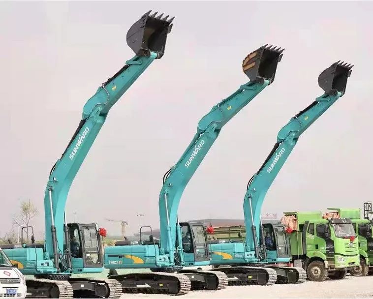 3499拉斯维加斯线路智能挖掘机亮相贵阳大数据科创城项目开工典礼