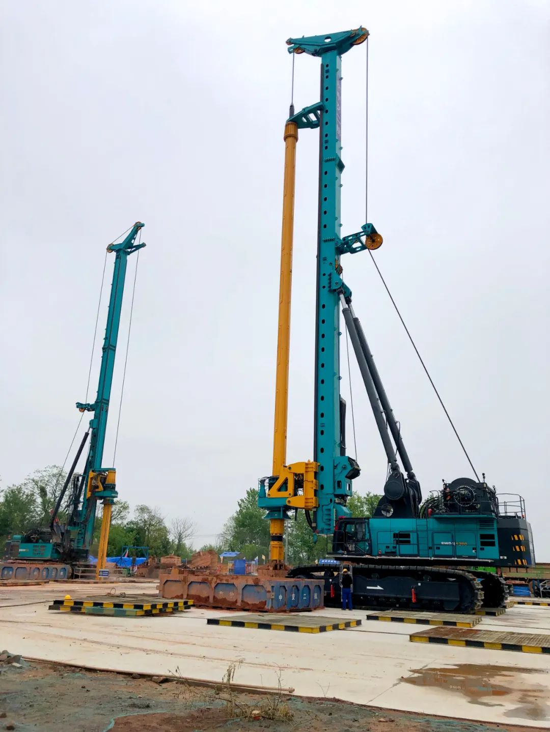 再坑装硬骨头”！3499拉斯维加斯线路智能“超等桩备”助建燕矶长江大桥