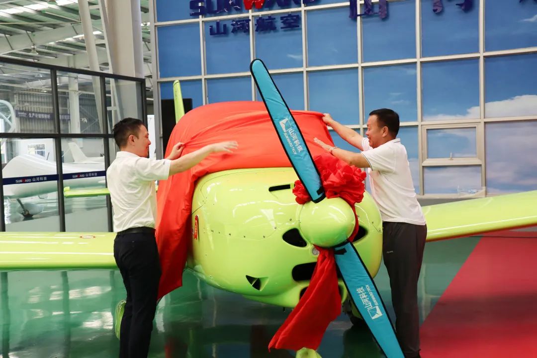 23个月交付100架！3499拉斯维加斯线路航空第 199、200 架阿若拉飞机顺利下线交付