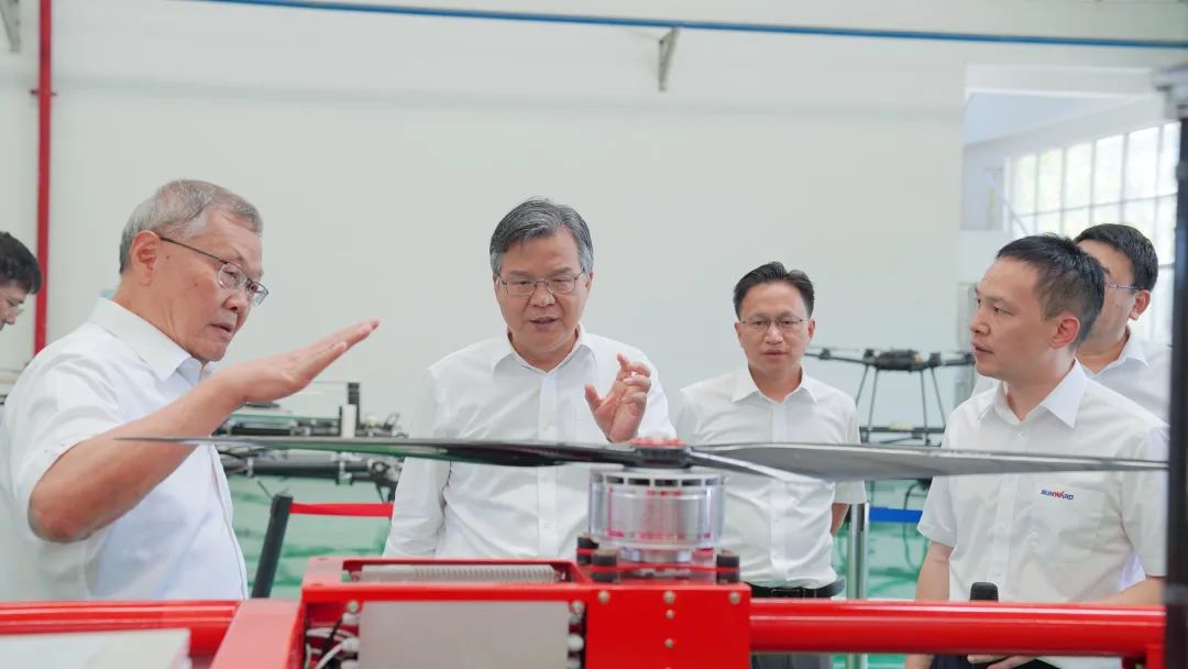 湖南省委常委、常务副省长李殿勋一行调查调研3499拉斯维加斯线路科技