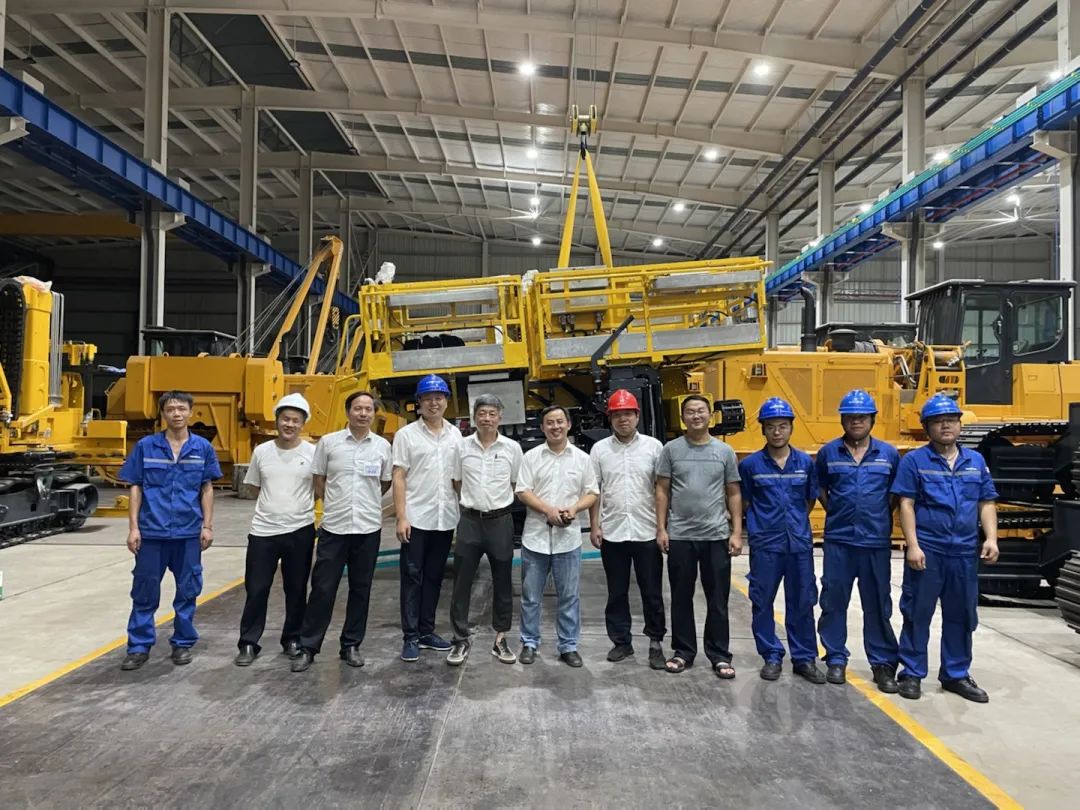 为铁路运输保驾护航！3499拉斯维加斯线路智能自主研造首套三平台作业装置成功交付