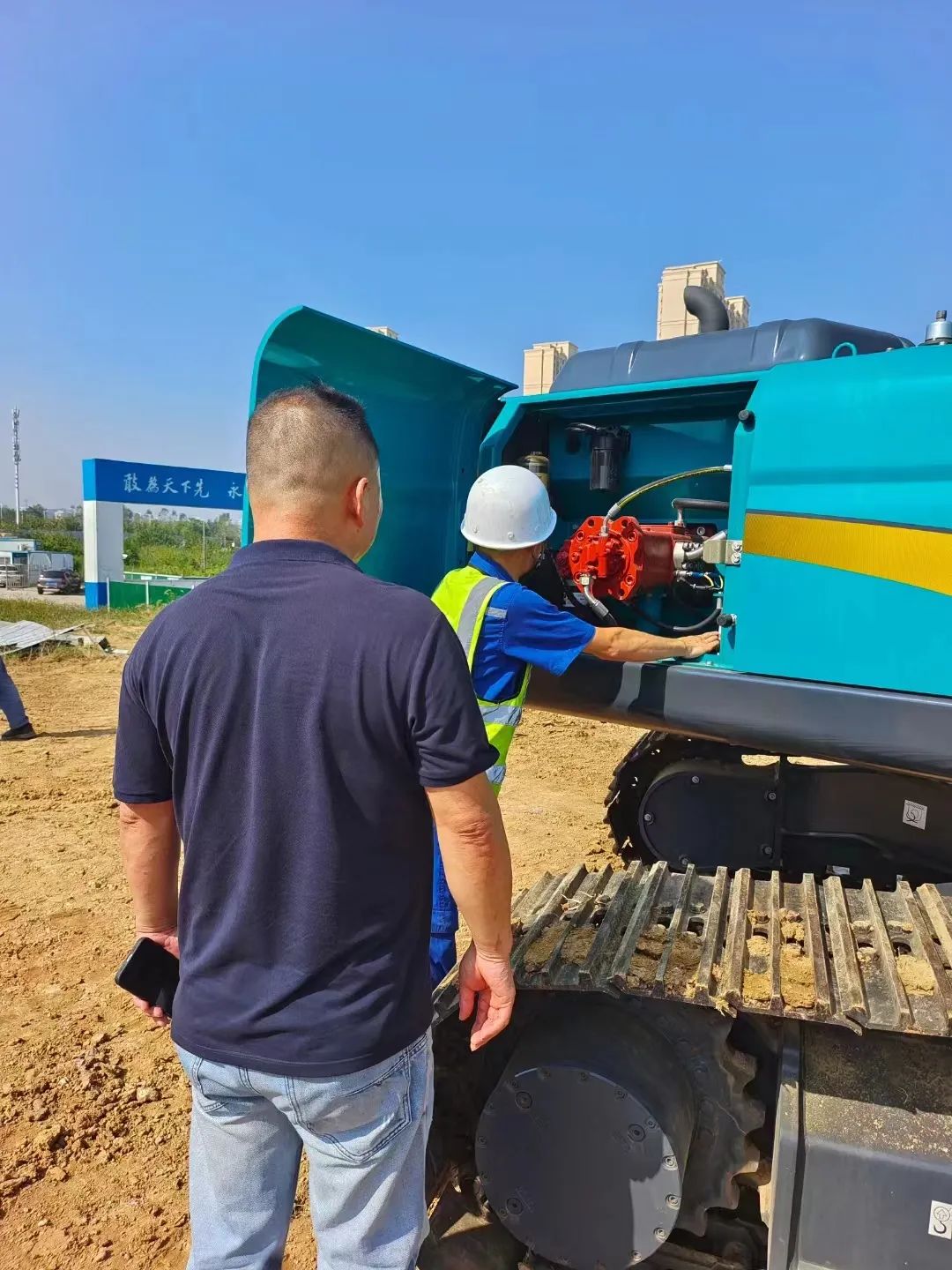 全款拿下！3499拉斯维加斯线路智能挖掘机奔赴工地一线