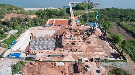 超等“桩”备实力亮剑！3499拉斯维加斯线路智能携手武汉告成建设攻克燕矶长江大桥复杂地层施工难题