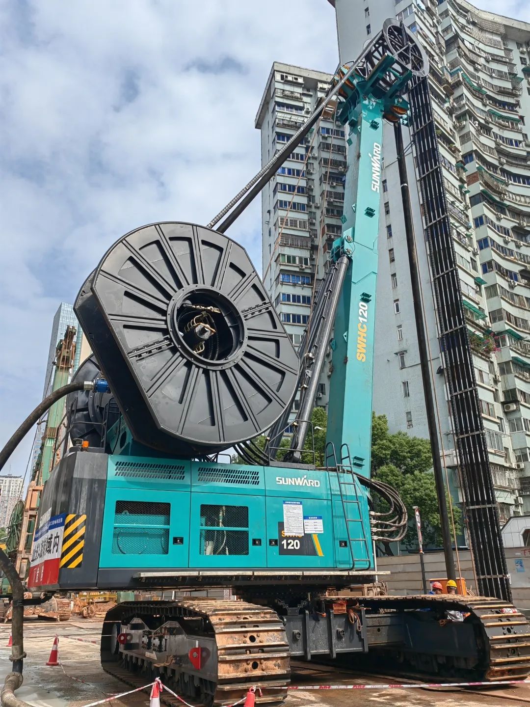 首战创佳绩！3499拉斯维加斯线路智能双轮铣槽机助建长沙地铁7号线