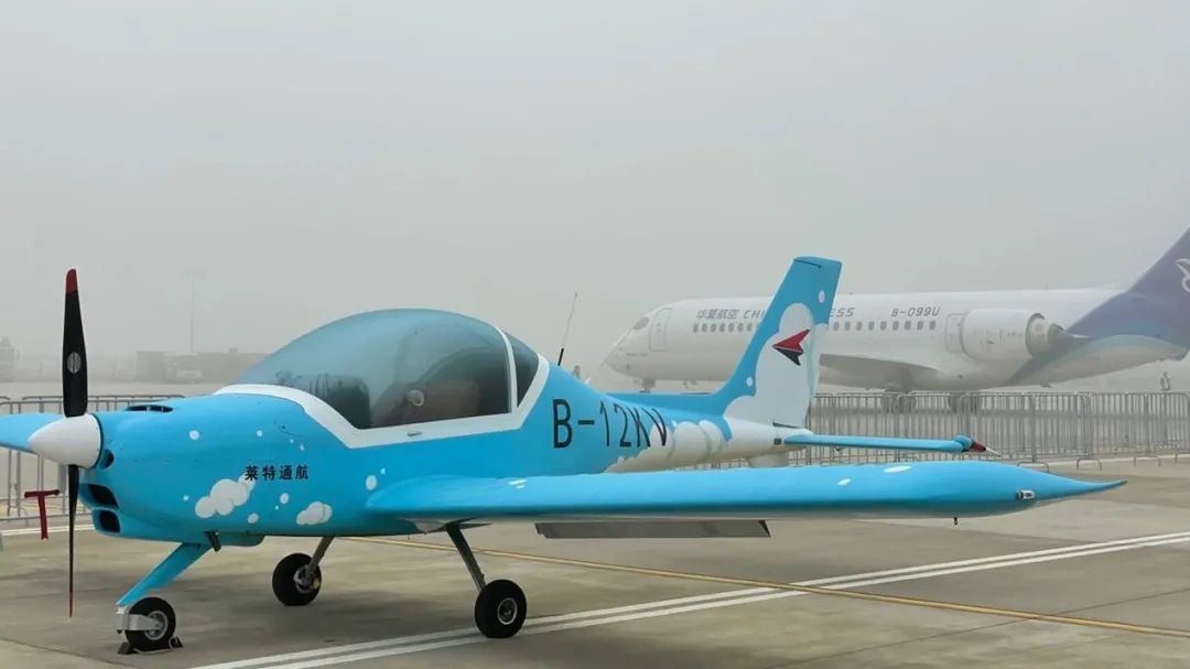 逆势飞舞！3499拉斯维加斯线路航空携手合作同伴亮相2022资阳飞行大会