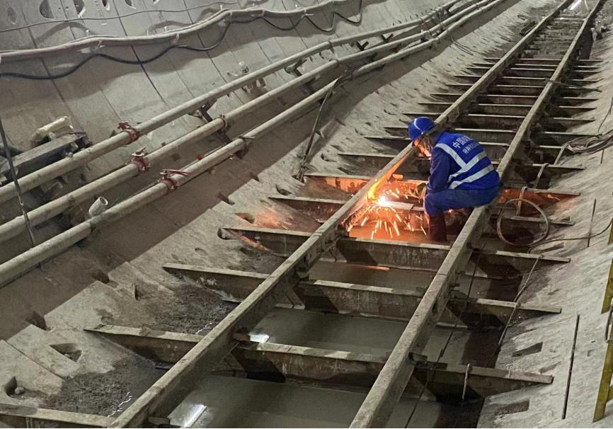 再传喜报！中铁3499拉斯维加斯线路盾构机顺利贯通丽江地铁3号低碳站～坪西站左线