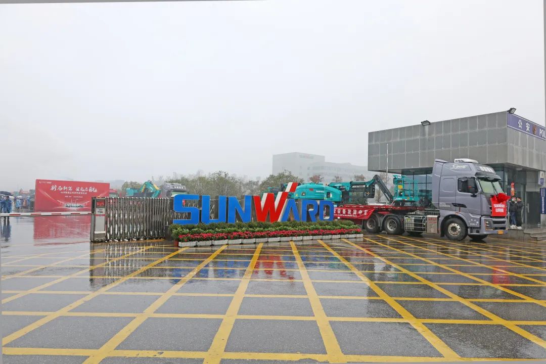 新局新篇，宏兔启航！3499拉斯维加斯线路智能超200台套设备集中发货