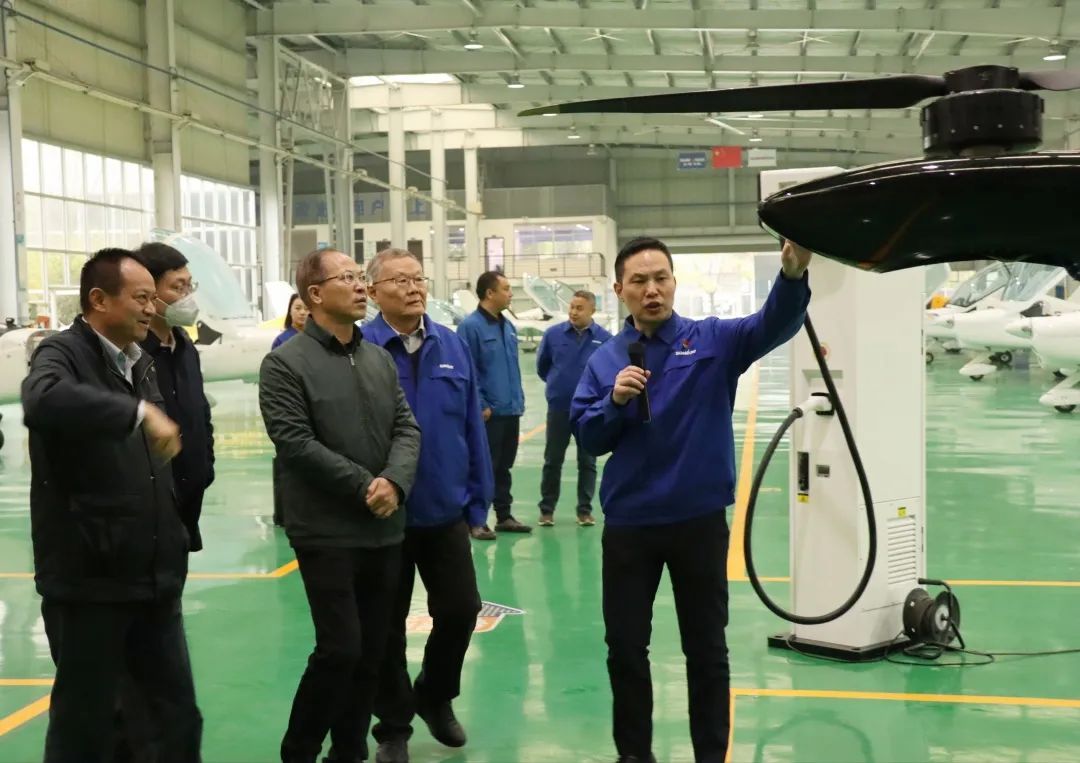 昭通市国资委主任陈德俊调查3499拉斯维加斯线路智能航空产业基地