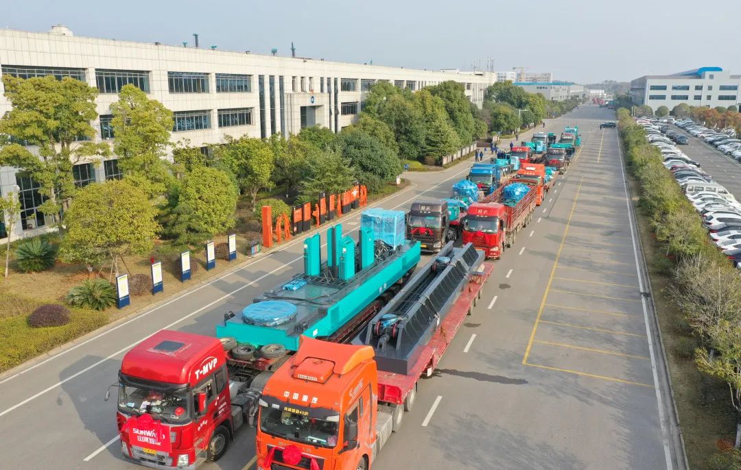 喜迎龙仰面！3499拉斯维加斯线路智能大吨位PDP工法引孔式静力压桩机出征哥伦比亚