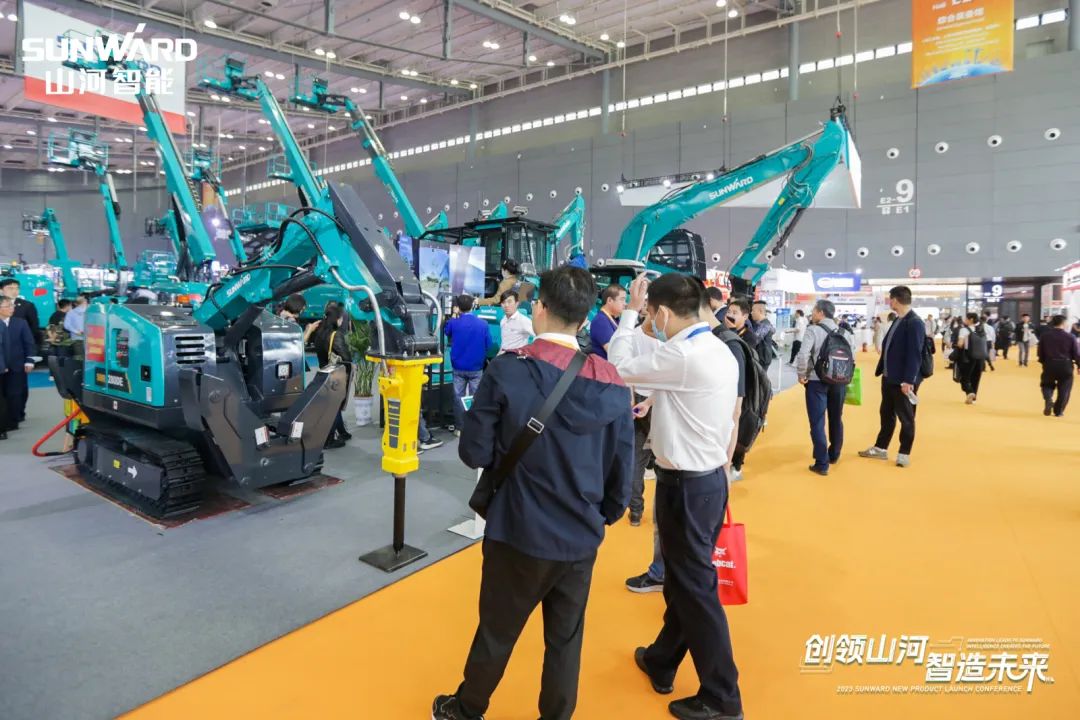 闪灼2023 CICEE！看3499拉斯维加斯线路智能“明星产品”有多“炫”