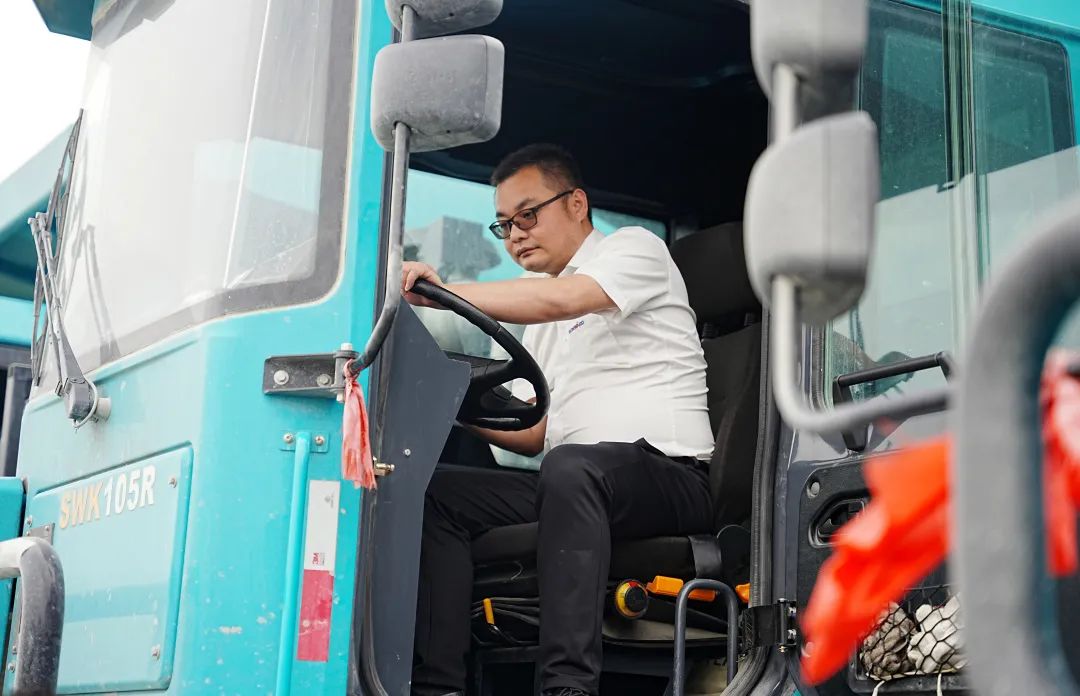 持续助力“双碳”指标，3499拉斯维加斯线路巨鼎LNG矿卡在辽宁批量利用