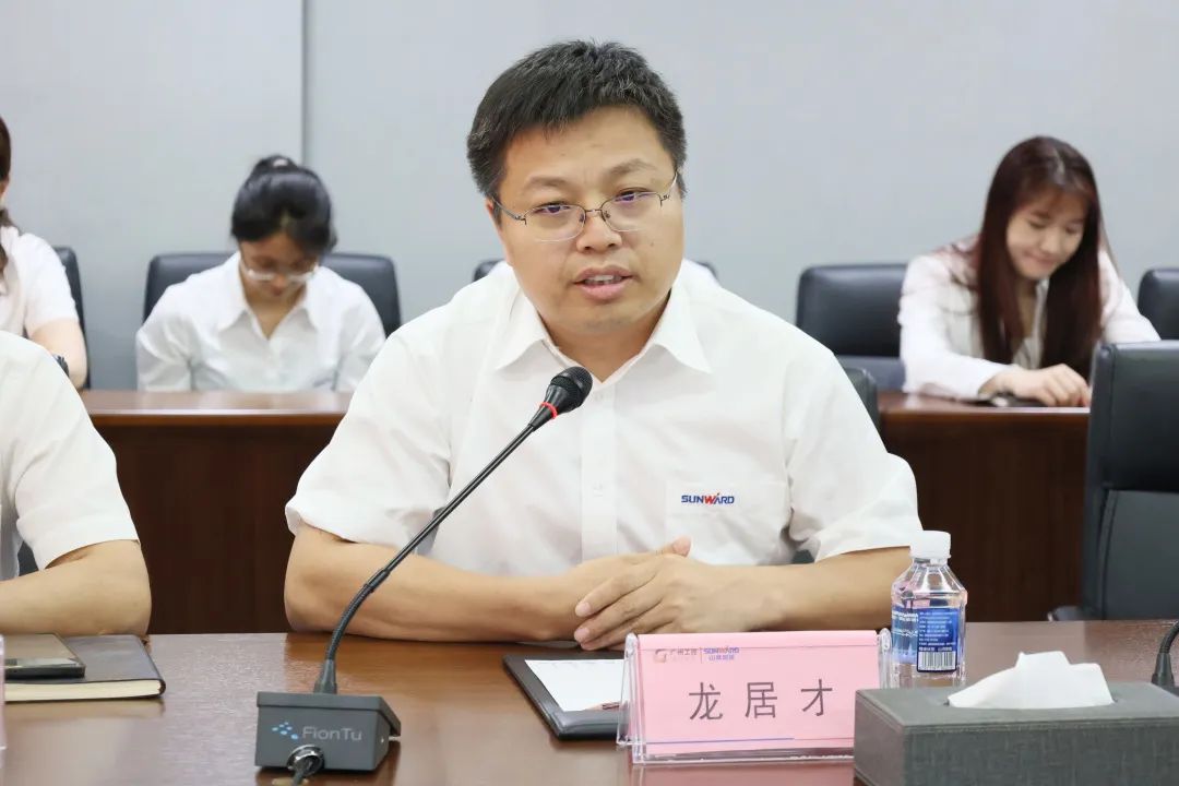 携手开启绿色转型之路！3499拉斯维加斯线路智能&漯河盖百氏增程式电动旋挖钻机签约典礼成功进行