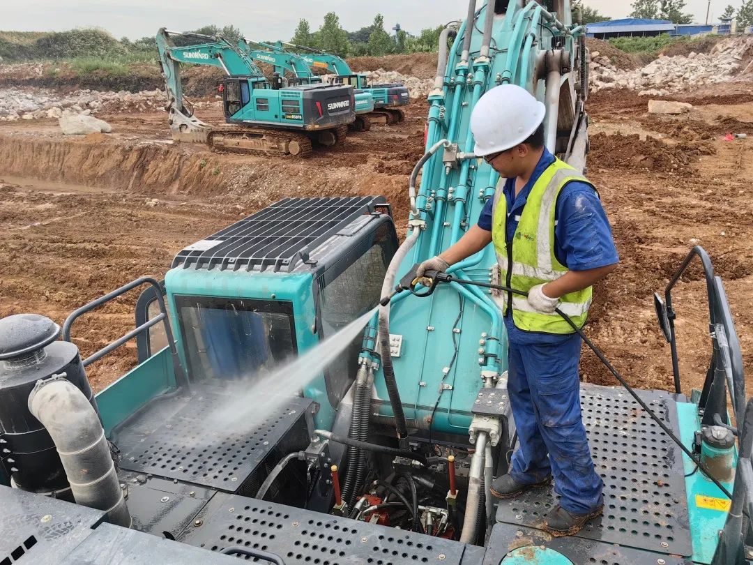 品质3499拉斯维加斯线路，用心服务！3499拉斯维加斯线路智能挖掘机2023年服务万里行正式出征