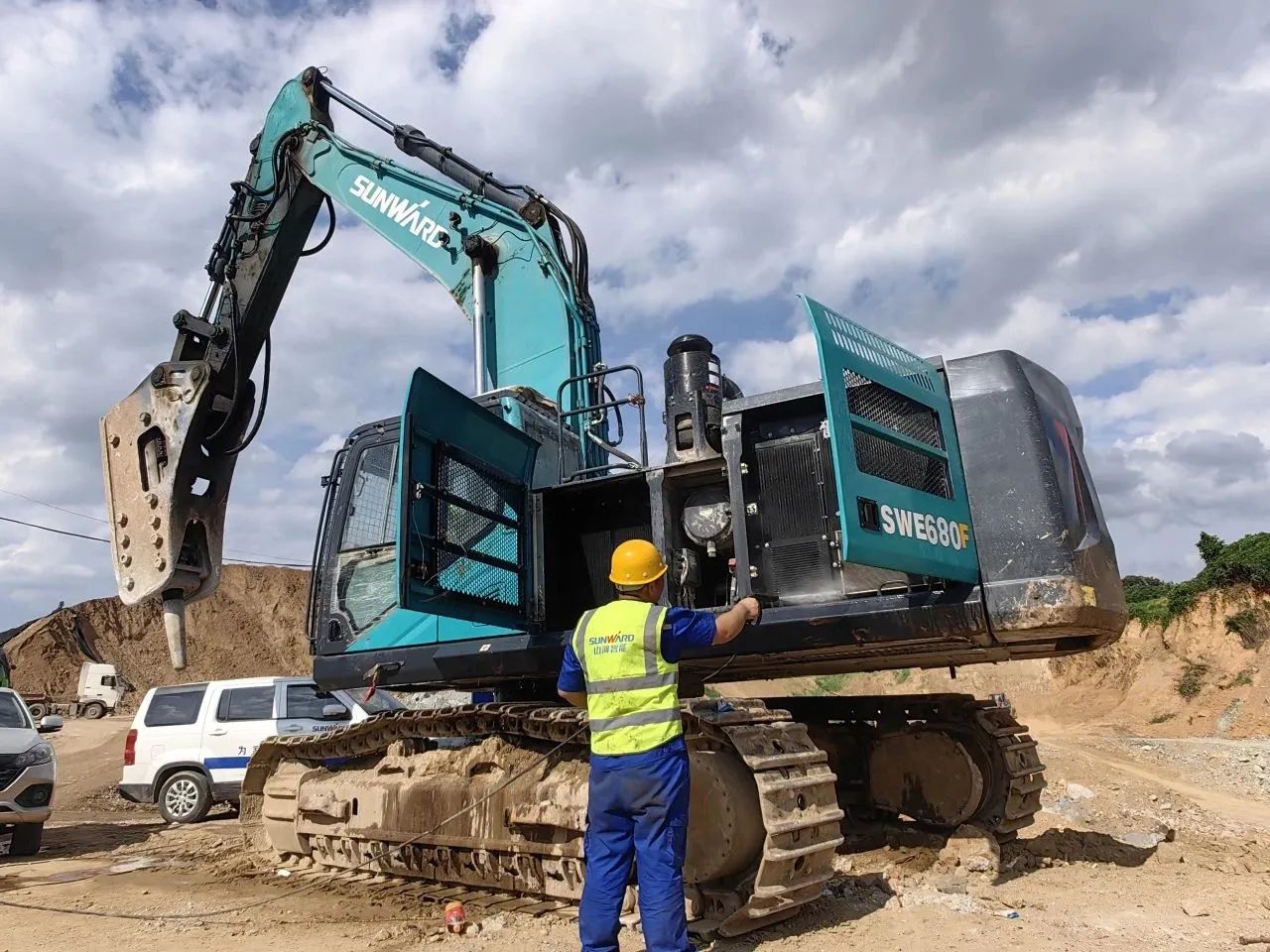 步履一向，服务不止！3499拉斯维加斯线路智能挖掘机服务万里行火热进行中