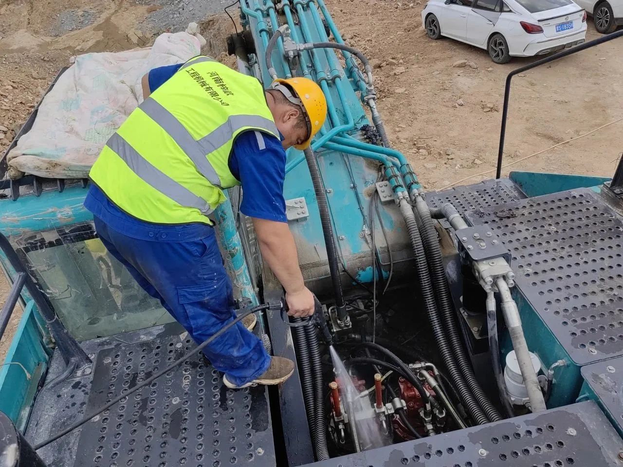 步履一向，服务不止！3499拉斯维加斯线路智能挖掘机服务万里行火热进行中