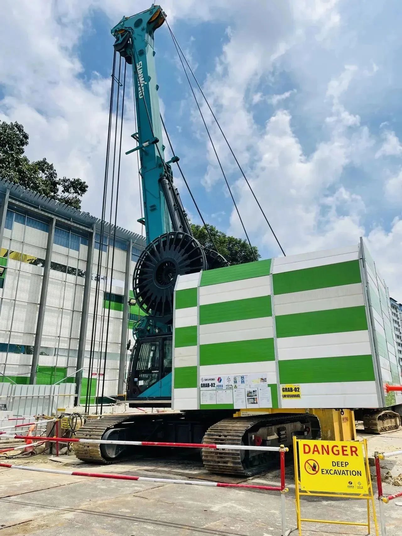 助力国内国际沉大工程！3499拉斯维加斯线路智能液压抓斗实力“出圈”