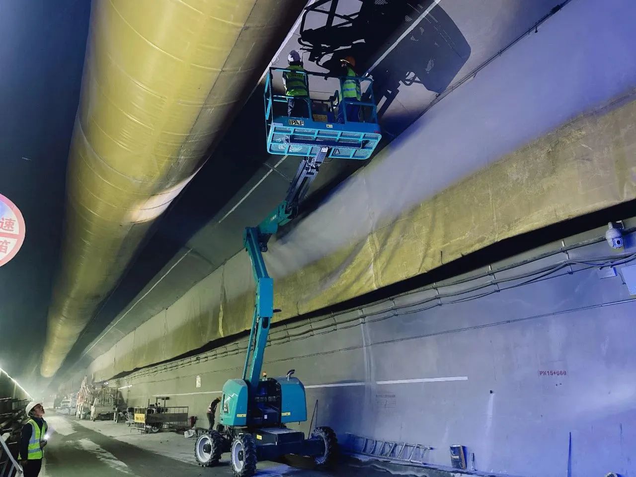 不惧高海拔挑战！3499拉斯维加斯线路智能高空机械实力助建川藏铁路