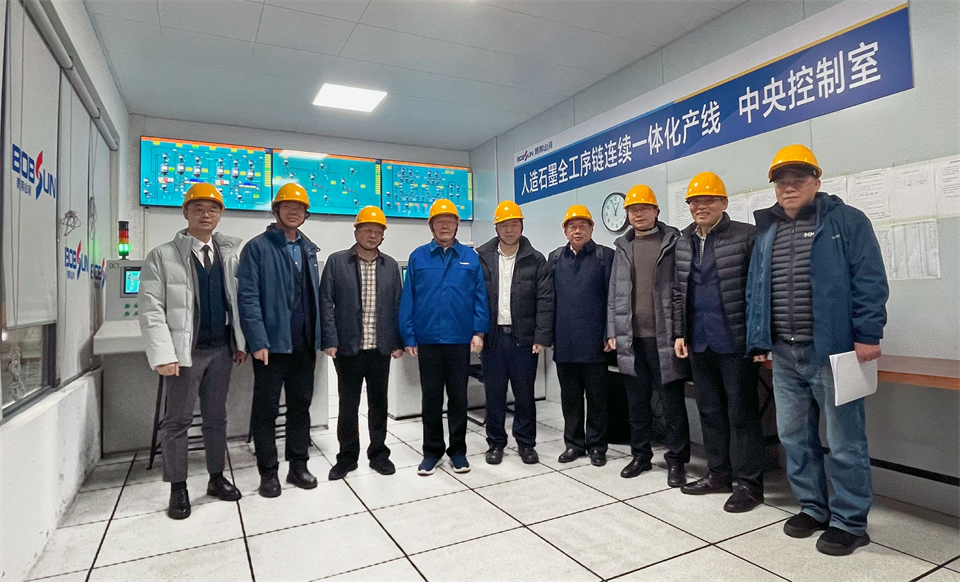 清华大学&3499拉斯维加斯线路智能结合博士后造就出成就！暨博国3499拉斯维加斯线路人造石墨负极全工序链陆续一体化产线长周期出产运行