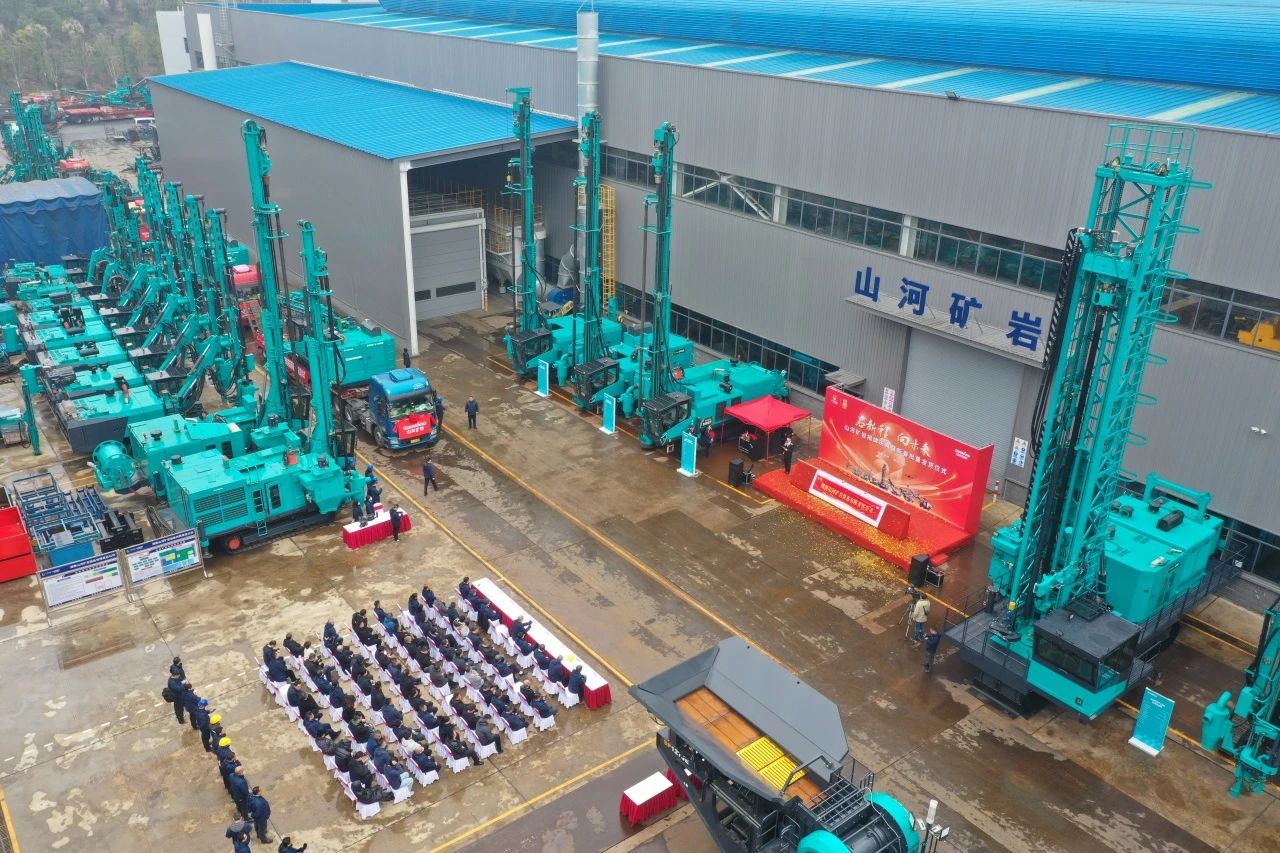 启新程，向将来！3499拉斯维加斯线路矿岩揭牌庆典暨新春发货典礼圆满进行