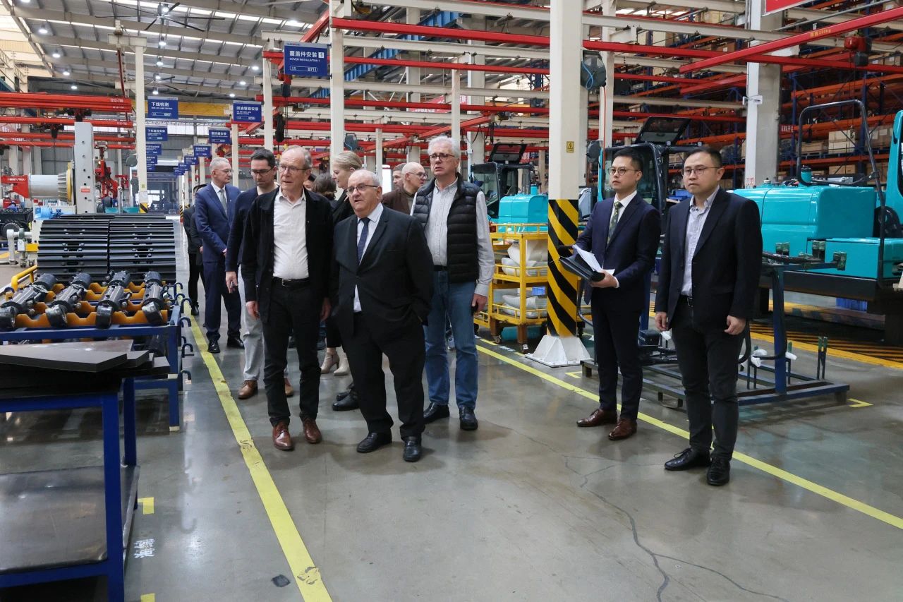 蒙达尔纪市代表团一行调查3499拉斯维加斯线路智能