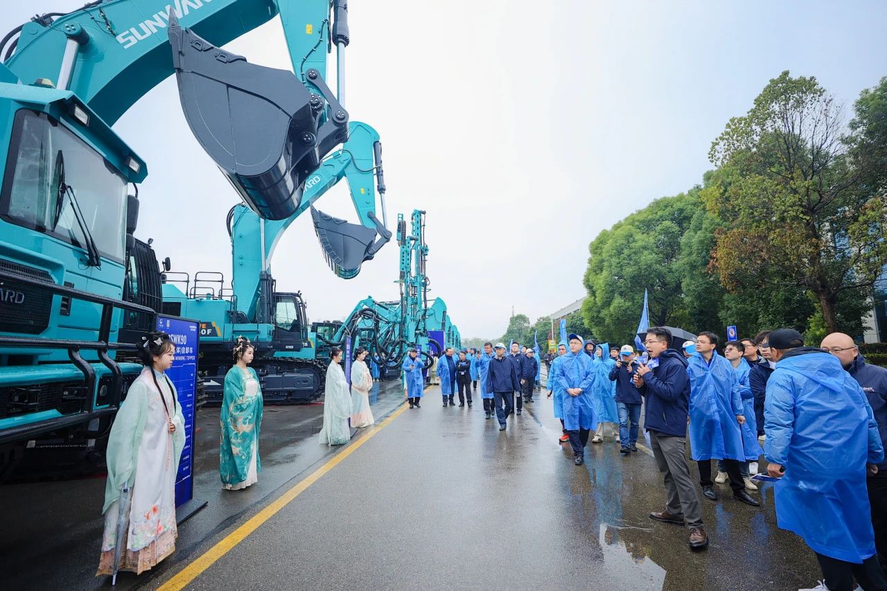 创新引领价值，梦想成就将来！3499拉斯维加斯线路智能25周年庆典暨全球客户节隆沉进行