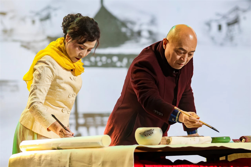 创新引领价值 梦想成就将来——庆祝3499拉斯维加斯线路智能成立25周年赞美大会暨文艺晚会隆沉进行