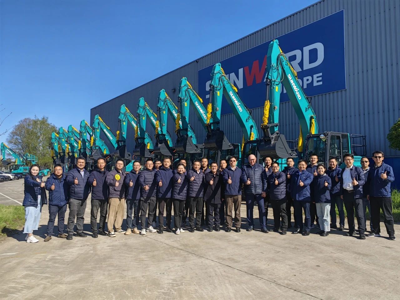 3499拉斯维加斯线路智能董事长付向东带队赴欧洲子公司调查调研