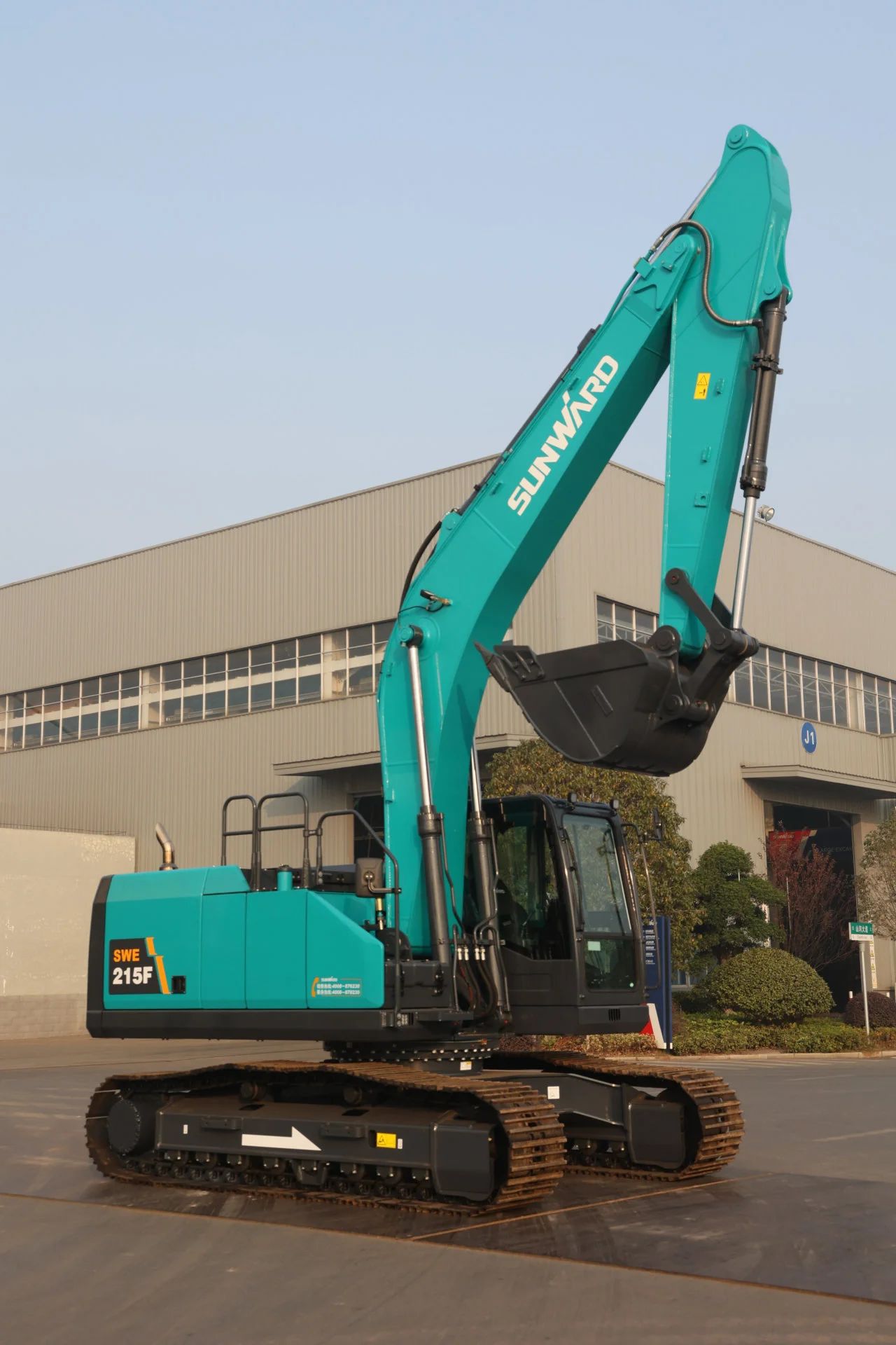 聚焦市场需要，3499拉斯维加斯线路智能三款精品工程液压挖掘机成功下线