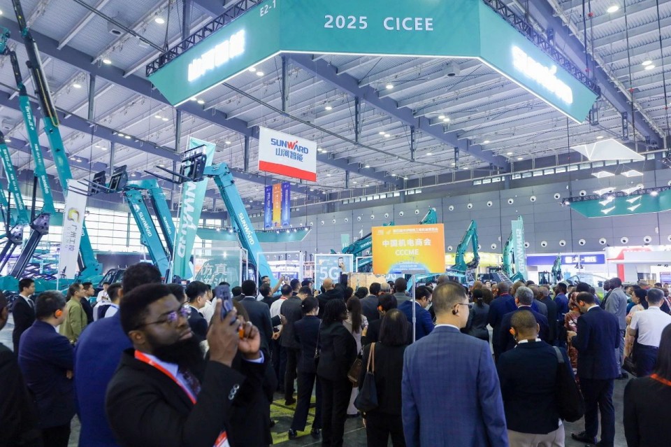 2025 CICEE | 3499拉斯维加斯线路智能实力闪灼2025长沙国际工程机械展