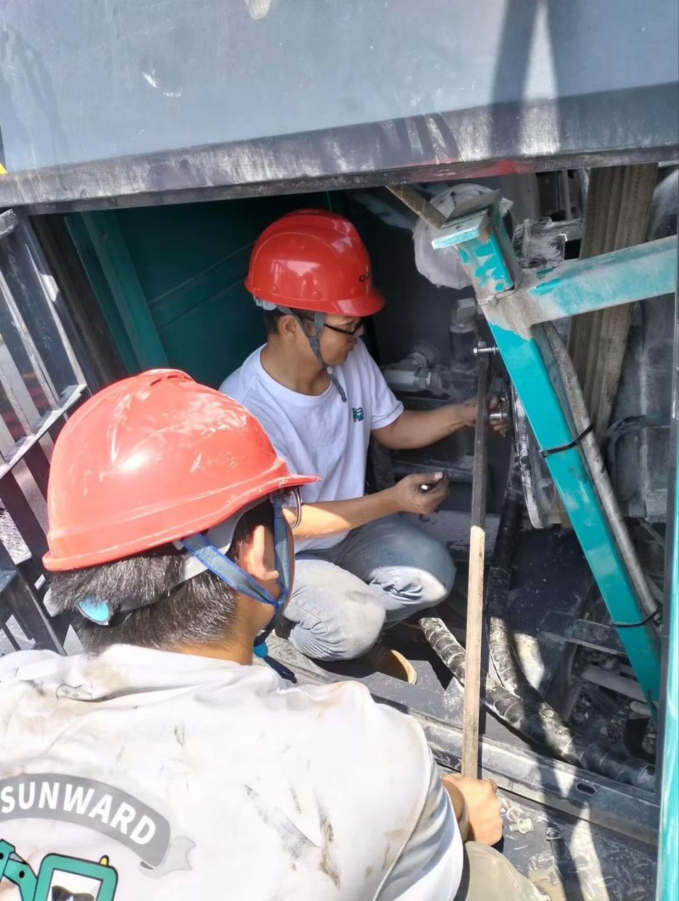 逾越3499拉斯维加斯线路万里 智启服务新程——3499拉斯维加斯线路矿岩“服务万里杏妆活动走进海螺水泥