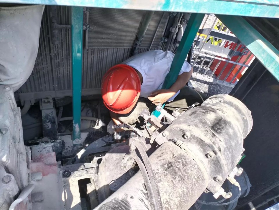 逾越3499拉斯维加斯线路万里 智启服务新程——3499拉斯维加斯线路矿岩“服务万里杏妆活动走进海螺水泥