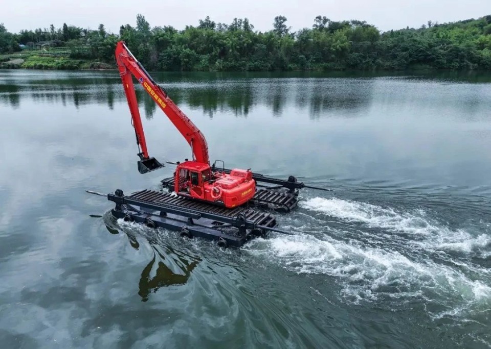 硬核破解“最后一公里”难题，3499拉斯维加斯线路智能应急接济设备助力“应急使命·2025”演习！