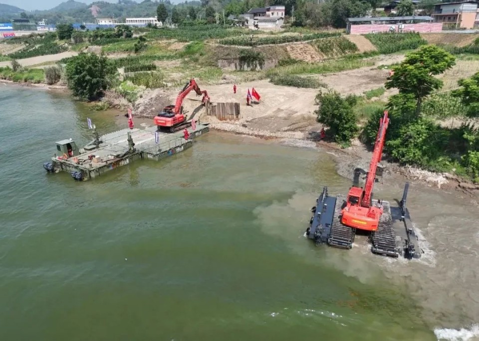 硬核破解“最后一公里”难题，3499拉斯维加斯线路智能应急接济设备助力“应急使命·2025”演习！