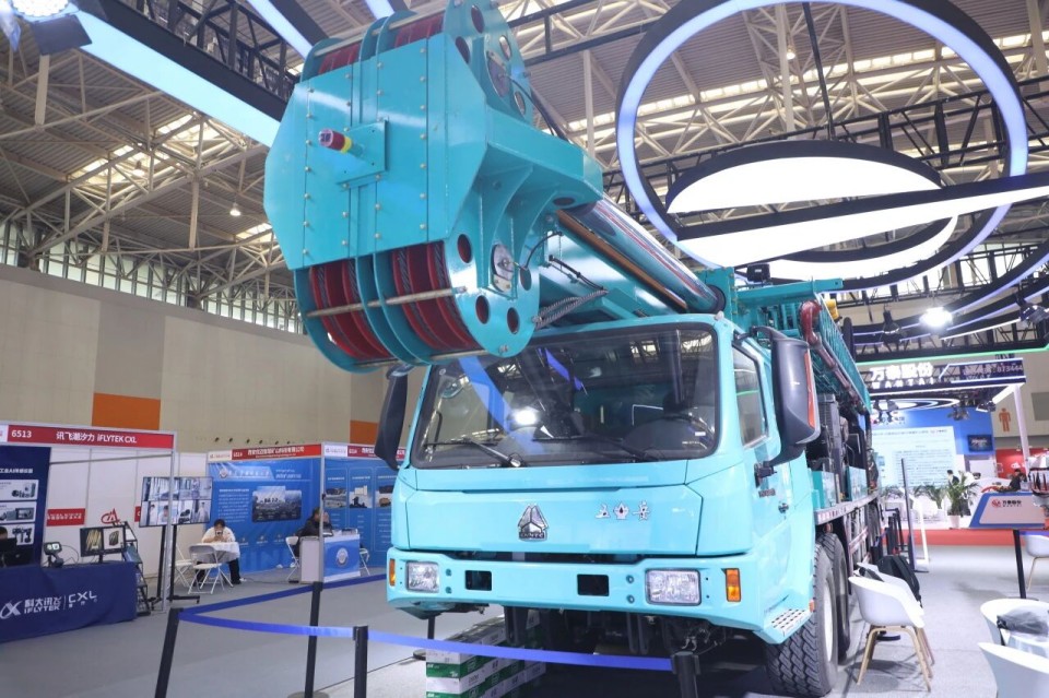 “地勘设备能力提升的沉大突破”！3499拉斯维加斯线路智能结合中国煤炭地质总局颁布T138车载钻机