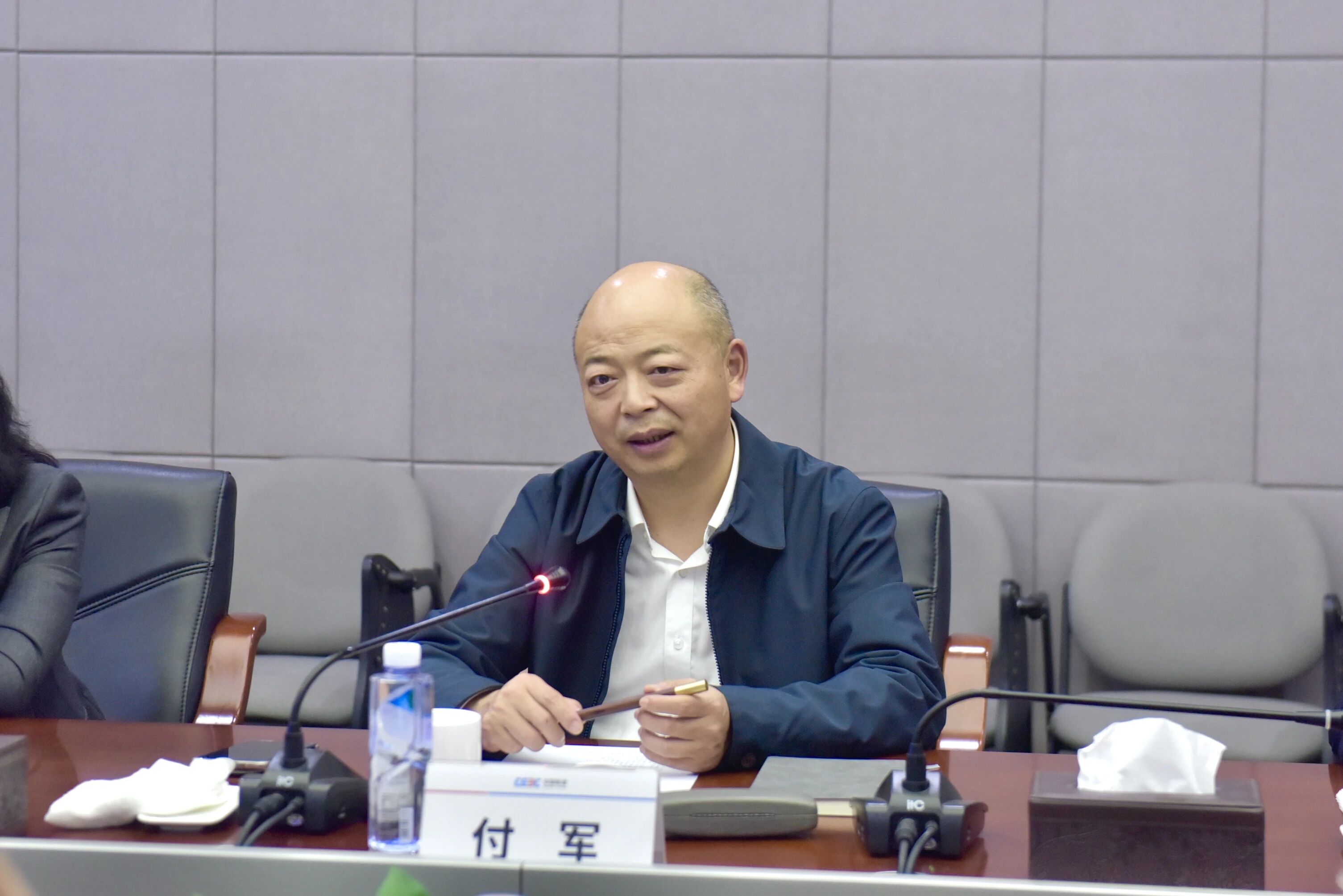 3499拉斯维加斯线路智能与易普力发展座谈互换，谱写互利共赢新篇章