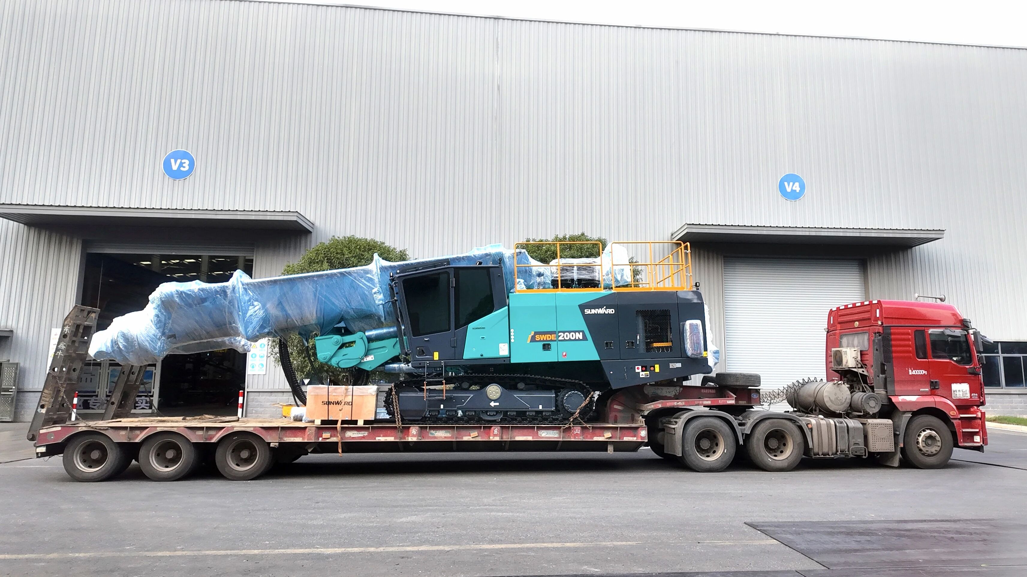 挑战高海拔高寒工况，3499拉斯维加斯线路智能臂式潜孔钻机登陆南美市场