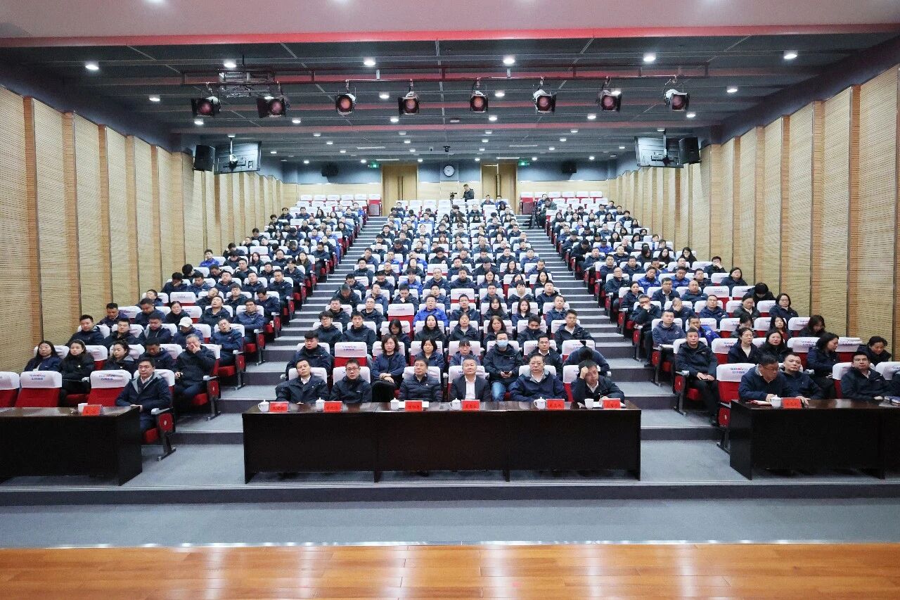 3499拉斯维加斯线路智能组织集中收看十四届全国人大四次会议开幕会